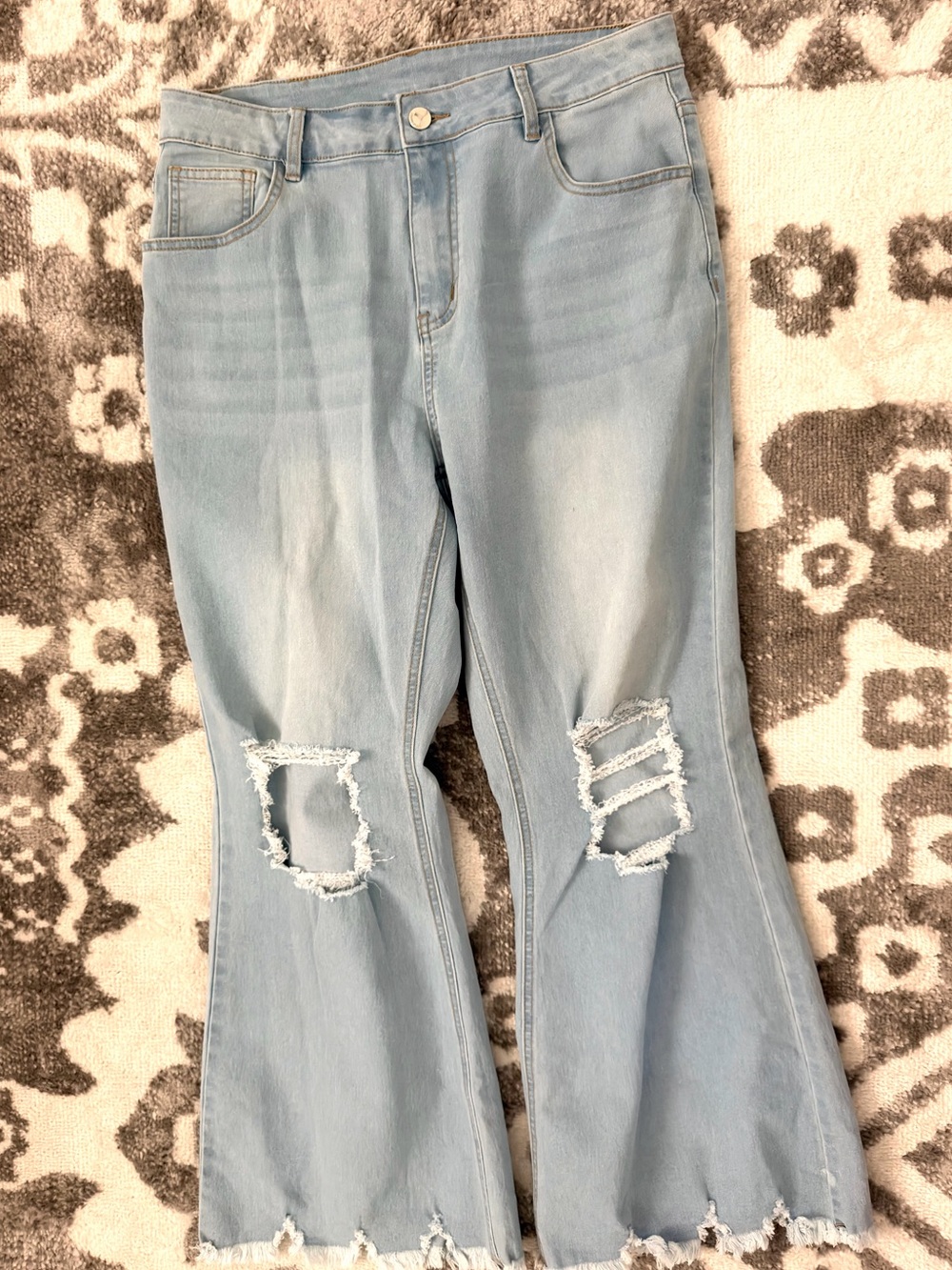 Light Blue Distressed Women’s Stretch Cropped/Flare Denim Jeans